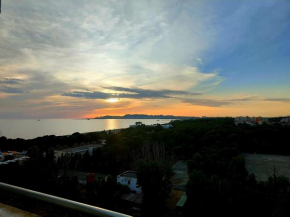 Magnifique Duplex avec Terrasse et Balcon vue mer à 100m de la Plage 3 Chambres